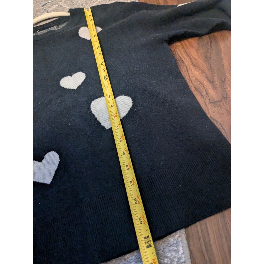 Black White Heart Intarsia Knit Crewneck Sweater Long Sleeve Pullover RN 75343 - Picture 6 of 6
